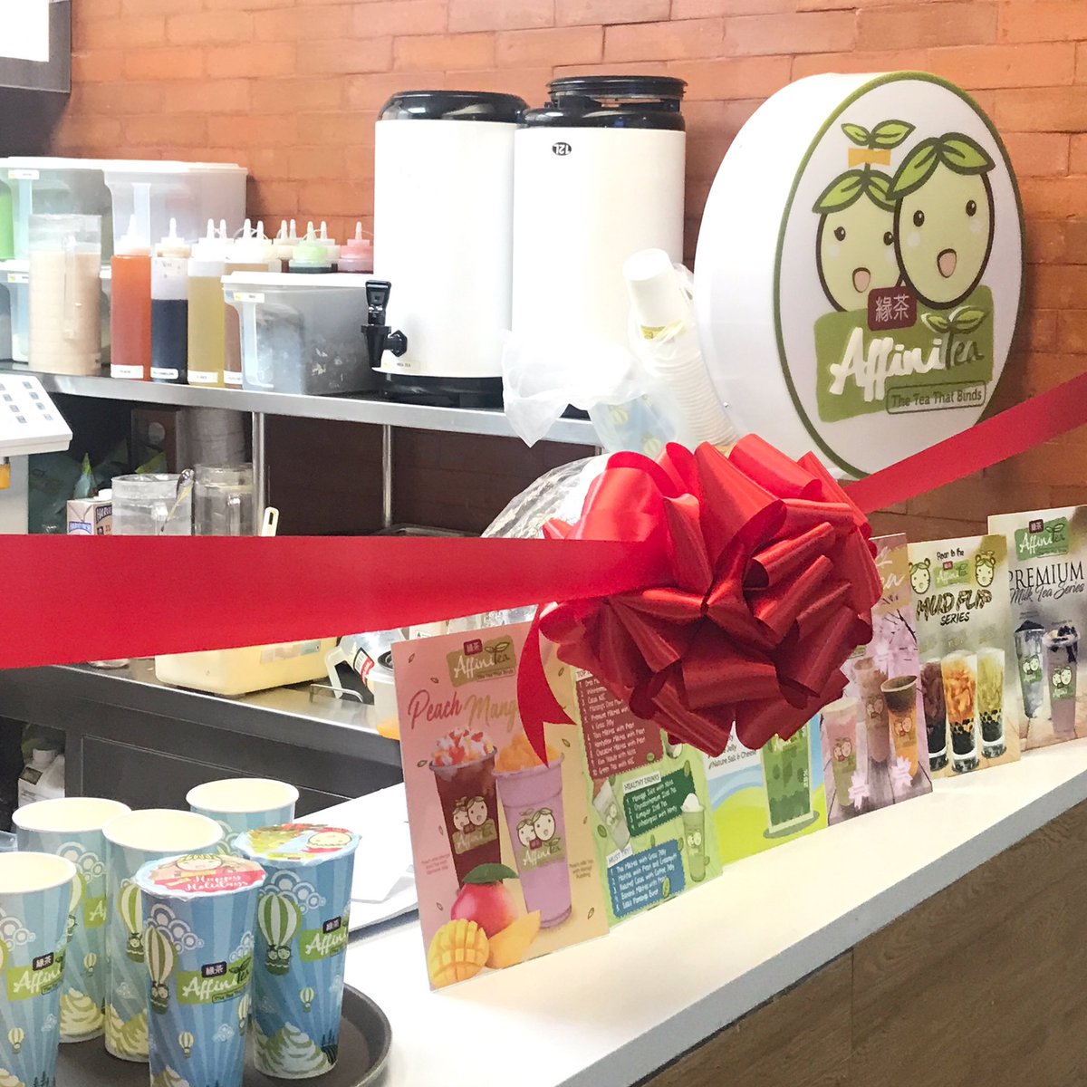 affiniteaph's tweet photo. AffiniTea JP Morgan Net Quad is NOW OPEN. Congratulations! #affinitea #theteathatbinds #franchise #business #bubbletea #milktea #bgc #taguig #jpmorgannetquad https://t.co/gZNUedwoFP