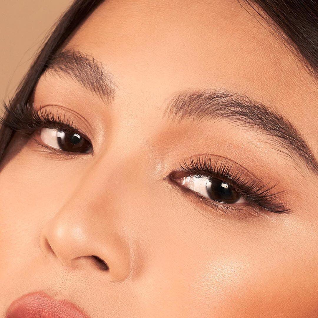 '@Regrann from @lustrousph - Talk about eyebrow goals! 😍 Get that feathered brow look with Lustrous' brow pencil. 
Try it in the shades SADDLE, UMBER, or CLEAR. 💯
#NadineLustre 
#LustrousMatteLippies #LustrousPH #makeup #cosmetics #nudeshadelipstick'