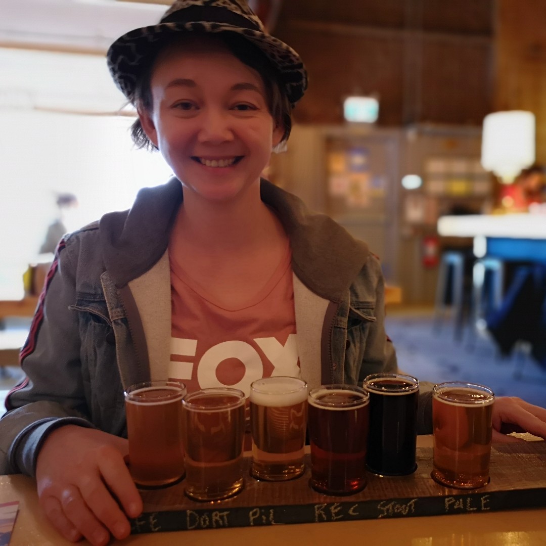 MusicForPhDs's tweet photo. Very excited to see all the paintings hung @twohousebrew tonight for the pop up exhibit!

From my extensive personal testing, I can recommend *all* the beers on tap!

(For real, the Dorty is my fave with Blackboard stout close behind)

Hope to see you tonight! https://t.co/ym4gWdUv2q