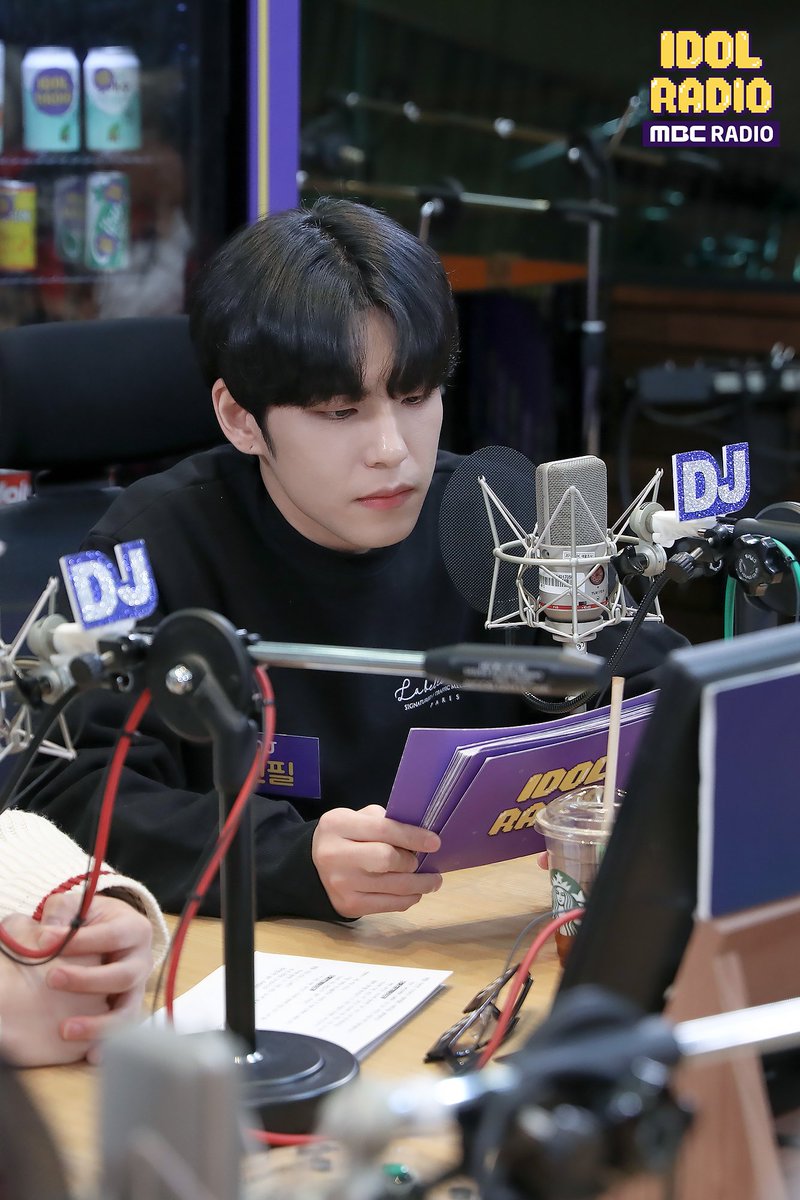 youngfeelpics's tweet photo. 200226 Wonpil as MC on Idol Radio
Β© idolradiokorea
β #μμΌμ΄ #μν #μν #YoungK #Wonpil #youngfeel #youngpil #yfpics https://t.co/HqTag3LVRn