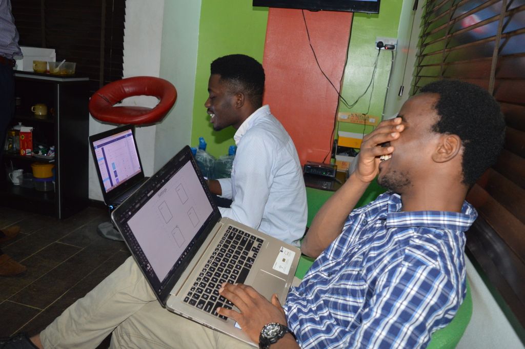 TheLeadspace's tweet photo. Work however you please at our coworking spaces across Lagos 💃🕺🖤

#freedomtowork #leadspaceojodu #FridayFeeling https://t.co/YDeE5LoJ9D
