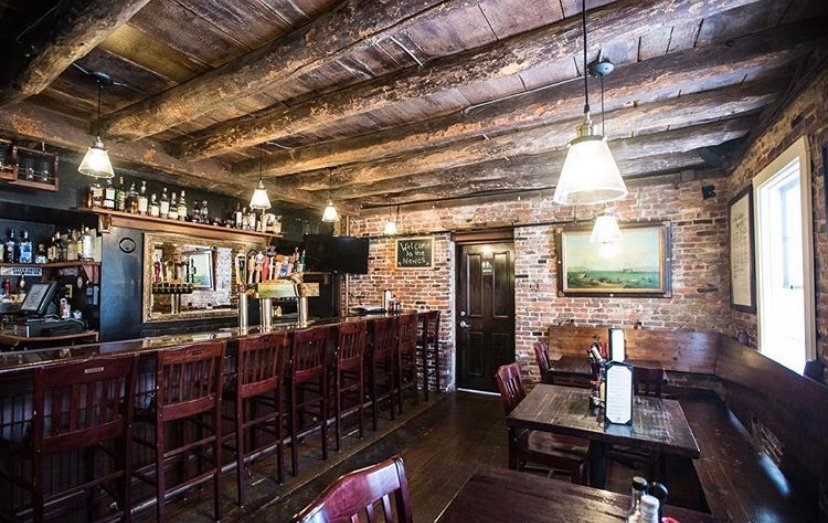 TGIF at @thenewesmv is where it's at.  Double tap if you agree!  Learn more here:  bit.ly/TheNewes