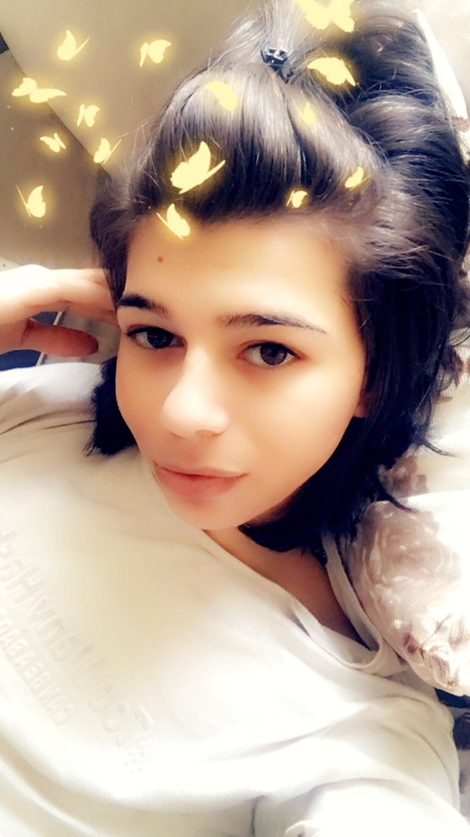 677_07's tweet photo. Slm yerim Kurtköy de yaşım 18 
(0534 677 07 91)💋💋💋💋
#kurtköygay #kurtkoytravesti https://t.co/xifBNsLlO5