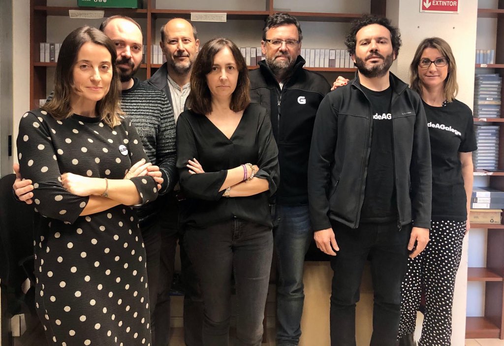 Señor presidente da Xunta, para cando uns medios públicos que recuperen as delegacións pechadas? Tomamos ese café, @FeijooGalicia? 
A redacción da CRTVG en Vigo no #VenresNegro93CRTVG #FalemosDeServizoPúblico
#DefendeAGalega