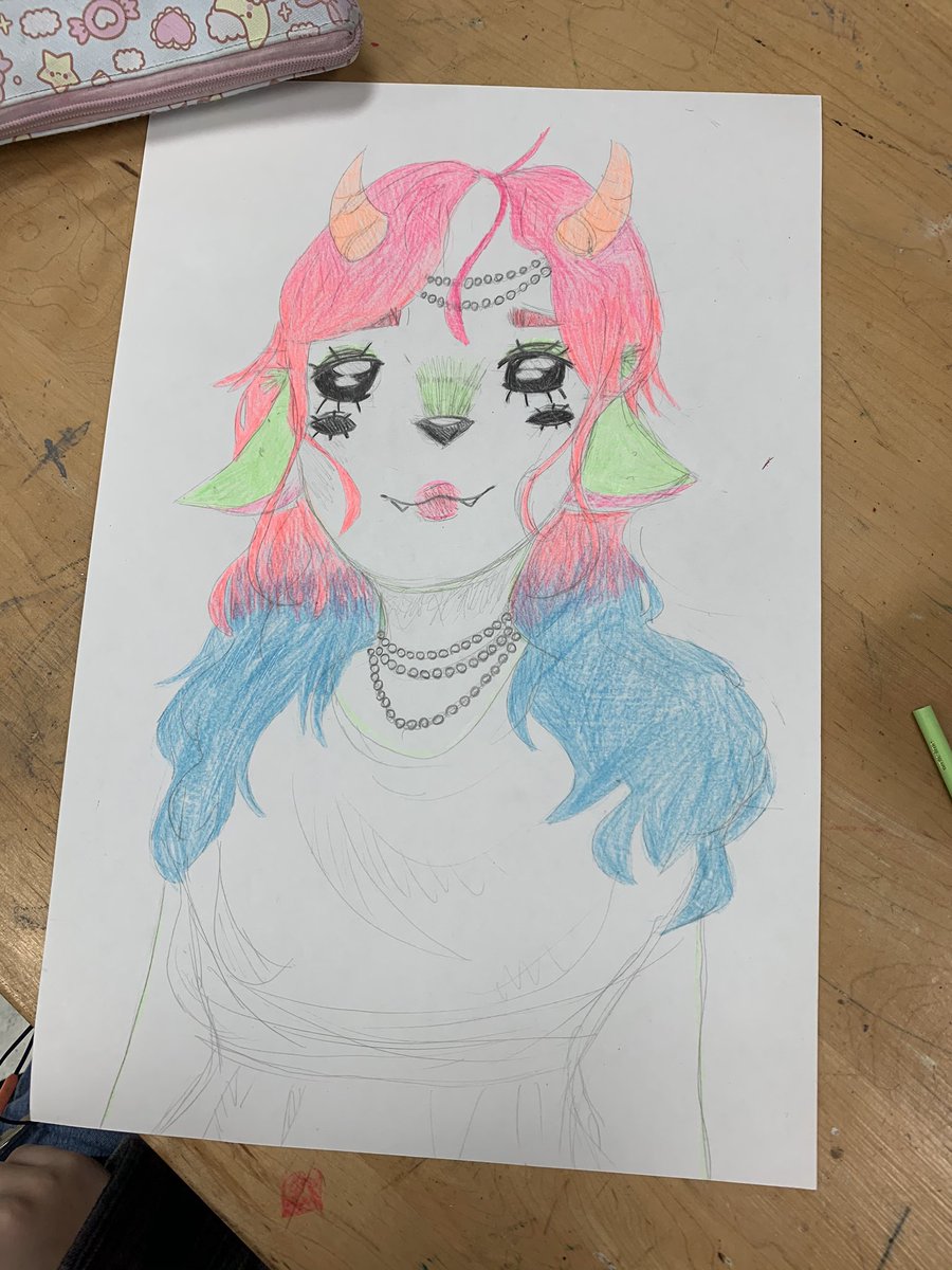 nvicchia1's tweet photo. Aliens in art! @RRMSRoyalKnight https://t.co/ocInXEhekg