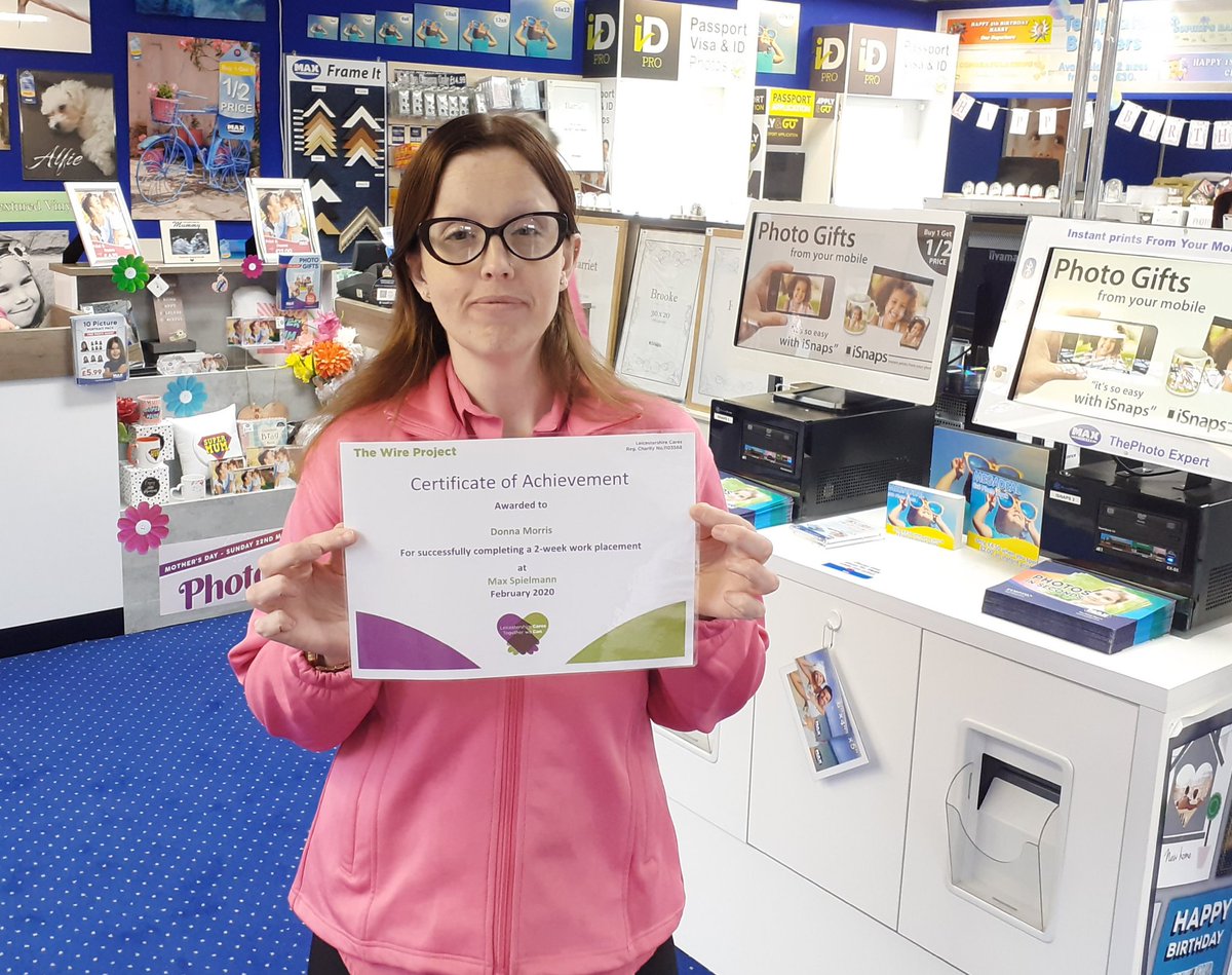 LeicsCares's tweet photo. A thumbs up to these 2 WIRE participants for completing their 2- week work placements today, with Leicester City Council and Max Spielmann Leicester.
Recent work experienceโ
Employer referenceโ
Job Offer โ
Great way to end the week!
#WireProject #LeicestershireCares https://t.co/vFZ8VdPg7x