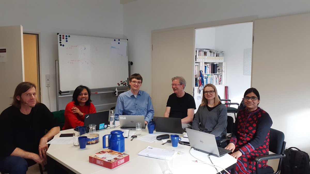 GFBio_eV's tweet photo. Discussing the future of the GFBio Terminology Service (https://t.co/WJLdBVUP9s) @FU_Berlin Informatics Institute @hccLabBerlin
#GFBioAtWork #terminology #RDM https://t.co/zfWc4ebau9