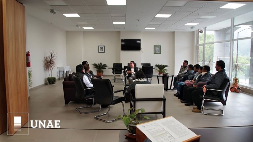 UNAEcuador's tweet photo. Agradecemos la visita de una delegación docente del Centro de Apoyo de Riobamba - Chimborazo, quienes mantuvieron una fructífera reunión de trabajo con el rector de la #UNAE, Rodrigo Mendieta. https://t.co/nZFKg5WkAk