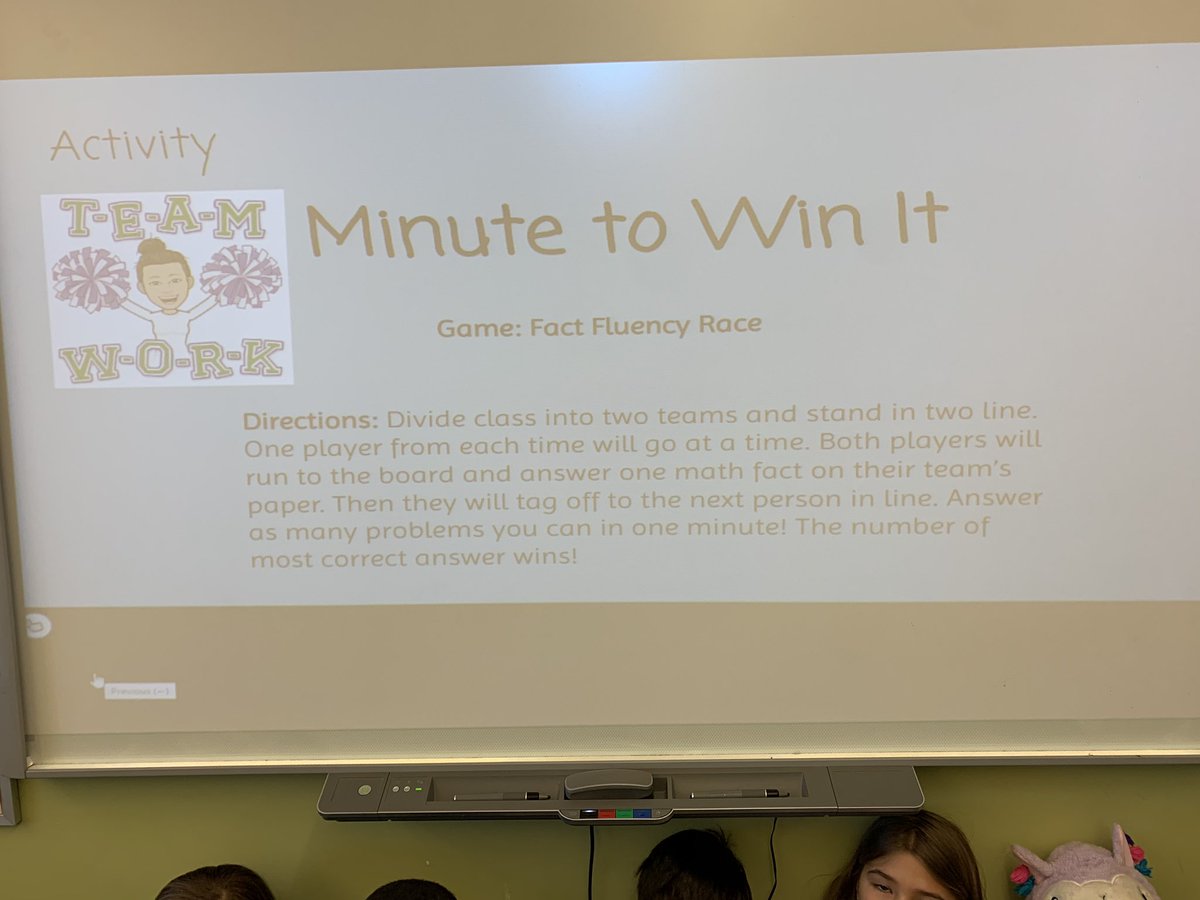 amandakpac's tweet photo. After Wednesday’s Climate meeting I was feeling inspired to use the Minute to Win It game to build our classroom community. Students reflected after the activity and discussed what helped them to be successful and challenges they faced. #FunFriday #teamwork 😄 @GHillsGators https://t.co/pu4xbVjgPx