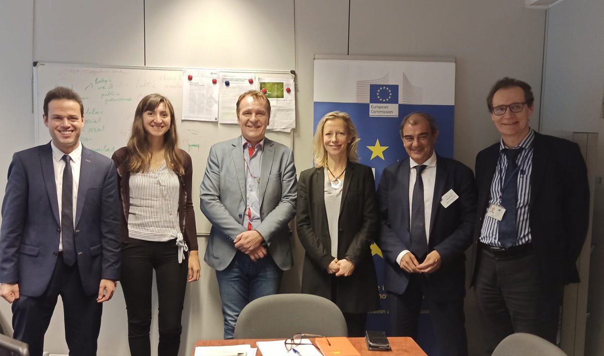 SocialEcoEU's tweet photo. 🔵Thanks @AnnBranchEU #HeadofUnit at @EU_Social & her team for the productive meeting yesterday on the European Action Plan 4 #SocialEconomy, to be presented in 2021
✅@SocialEcoEU will contribute to designing a successful #ActionPlan by presenting new concrete proposals https://t.co/sT8ZXanmzh