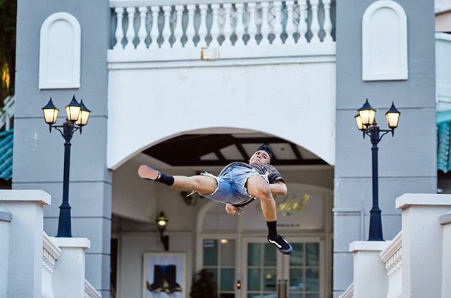 SnapPilots's tweet photo. Lift up, lift off, and lift each other up. @hachooneecham x @hazelofglory
#bboy #bboys #freeze #movement #pose #action #🔥 #Singapore #breaking #hiphop #dance #dancer #leicas007 #leicas #mediumformat #120mm #naturallight #captureonepro #flip #upsided… https://t.co/DX4I5FlyQC https://t.co/vOyFCCFeAC