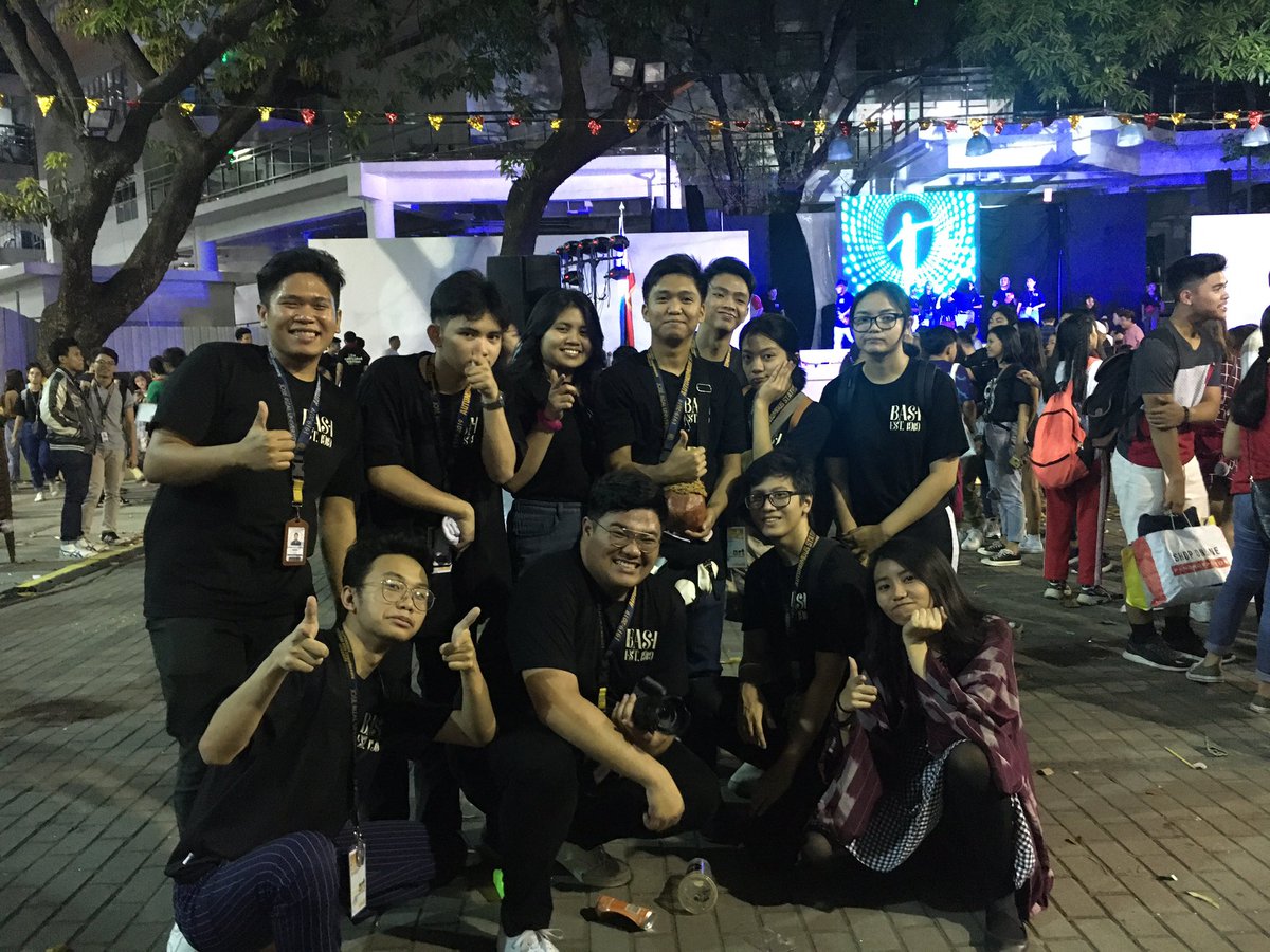 yoojiho26's tweet photo. Congratulations to all Tumagayeños for successfully celebrating this year's Malaklak Festival! Congratulations to the entire cast and staffs of this year's evening play ❤️ #BASI2020 #SCENICTEAM #POWERPO https://t.co/gnWOju41Xy