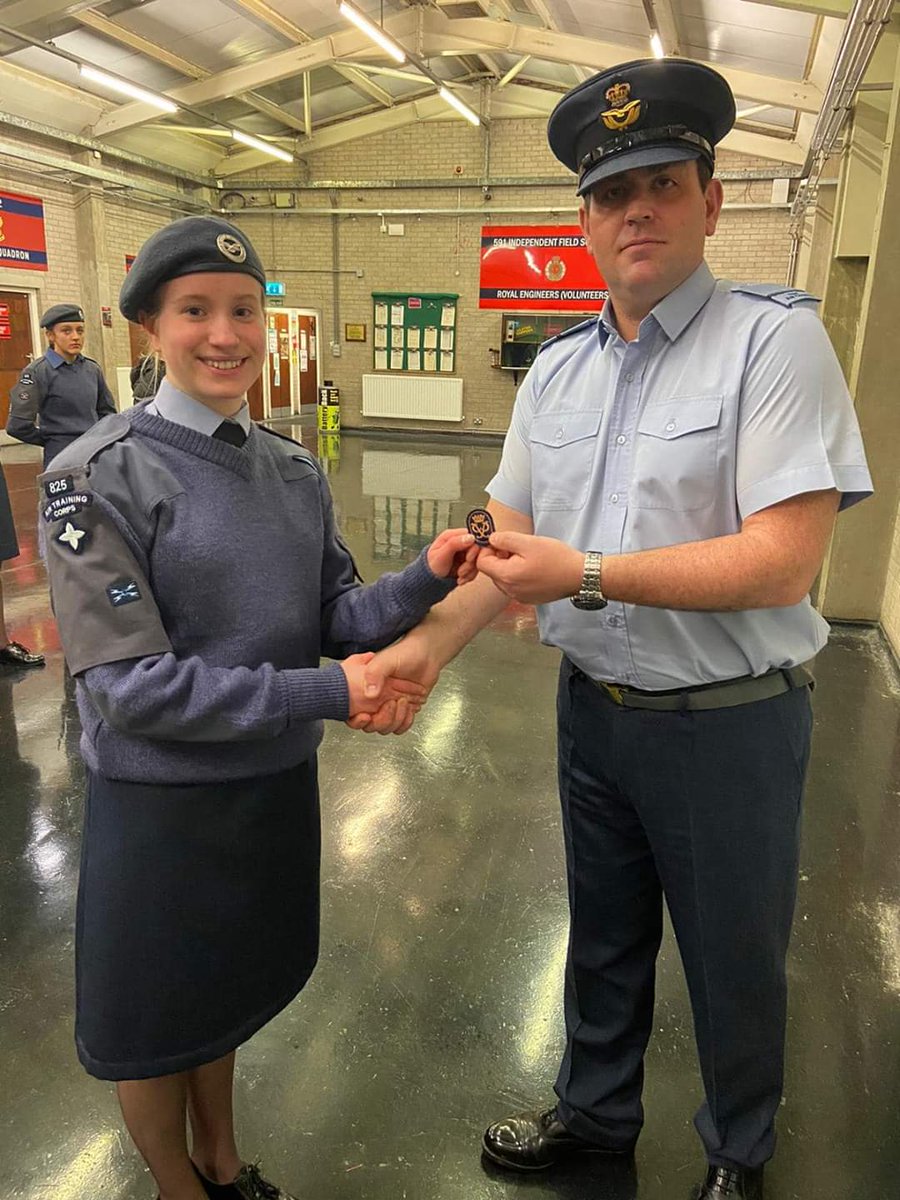 Congratulations to @825Aircadets Cdt Freya Adams on achieving her DofE Bronze Award  - next step Silver 🙂👏 @DofE_NI @NI_WingATC <a href="/sni_dofe/">Regl DofE Officer RAFAC</a>