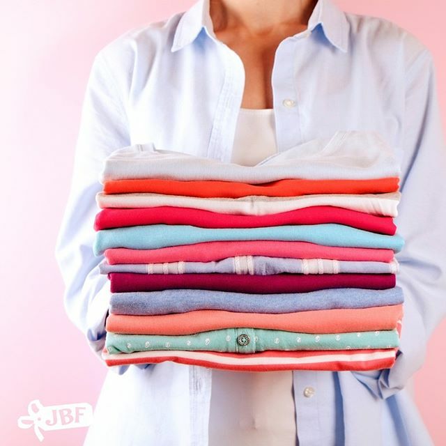 Resale has grown 21x faster than retail over the past 3 years. 😱 If you've got the urge to purge, we have shoppers🛍🛒 eager to buy your stuff! Clean up and cash in with #JBFReading!🙌
.
.
.
.
.
#jbfreading #ilovejbf #jbfsale #jbf2020 #ReadingPa #BerksC… ift.tt/2wagkYW