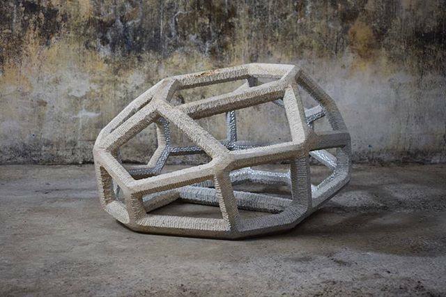 dorsetstone's tweet photo. Decided to name this one Chasm. Ancaster weatherbed limestone. . . #contemporarysculpture #sculptor #fungi #basketfungus #limestone #studio #interiors #gardensculpture #maker #workshop #stone #texture #fungifriday https://t.co/yOIuknM3bS https://t.co/HmQZnSVF6R