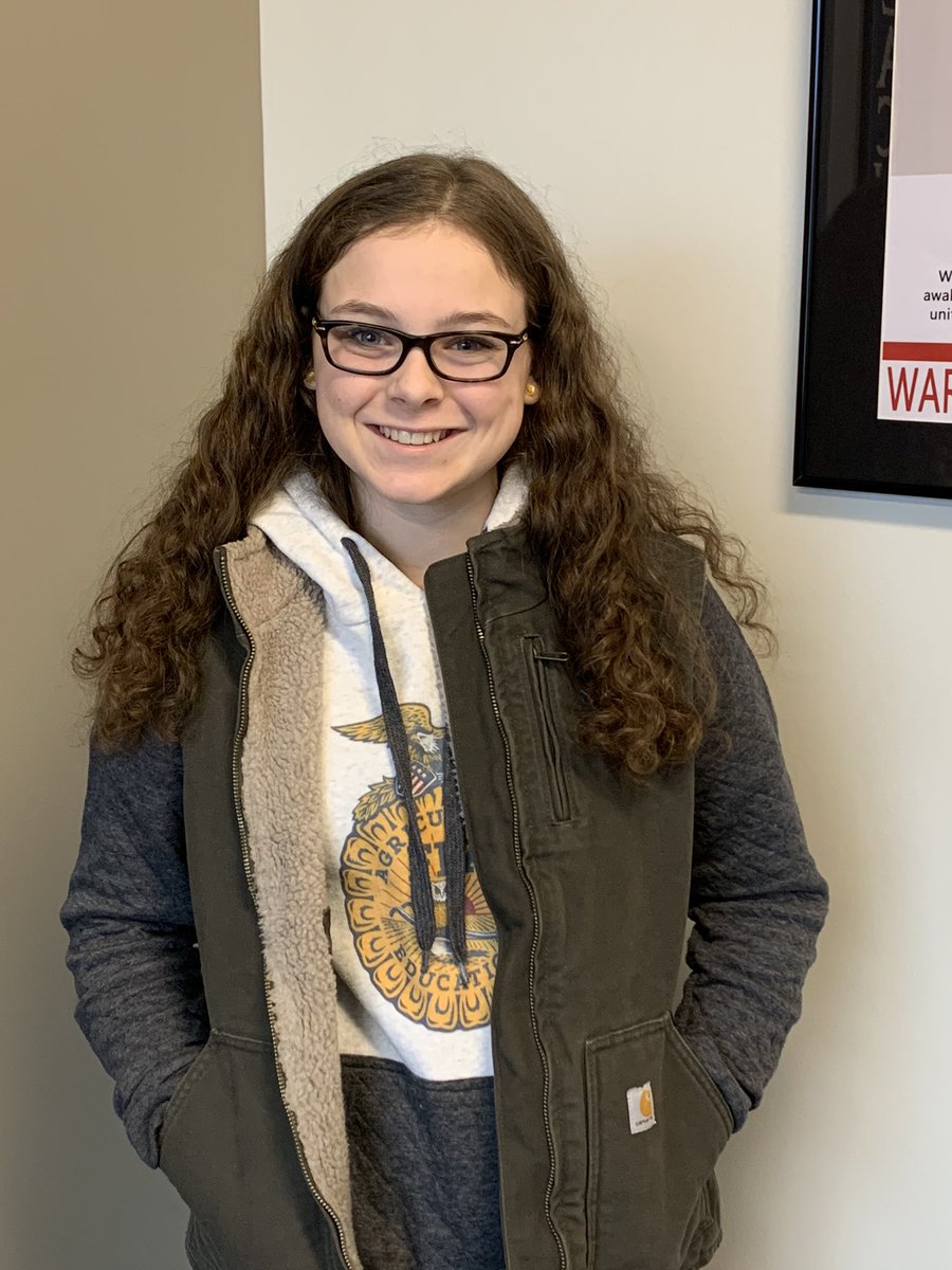 wsbgprincipal's tweet photo. Good luck to WHS freshman, Emma Allen, in the Jr. American Rodeo! She is one of around 200 barrel racers from around the USA to qualify for this prestigious event!  #WHSTigers #JRAmerican https://t.co/AoKOxDOHUR