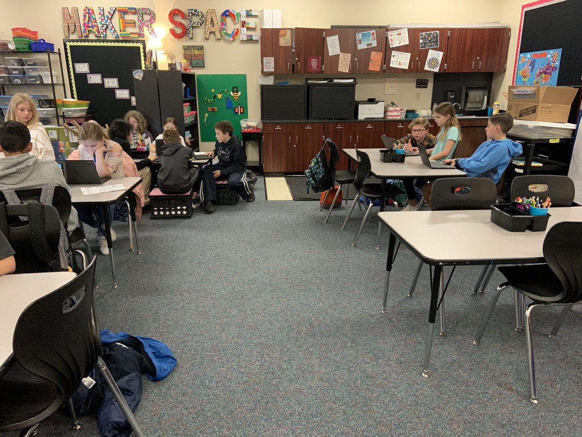 5th grade GATES students are getting some amazing advice from our <a href="/BnhsDebate/">Byron Speech and Debate</a> mentors!  It is so nice to have some experts in the house #RESitspersonal