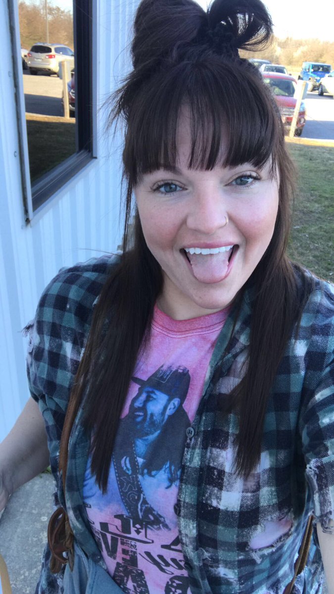 MawSteen's tweet photo. I’ll probably get sent home from work, but at least I tried! I had to rep today 🤘🏼#socialworkersuniteforkoe #koesokiefam @KoeWetzel https://t.co/APq5r11oGV