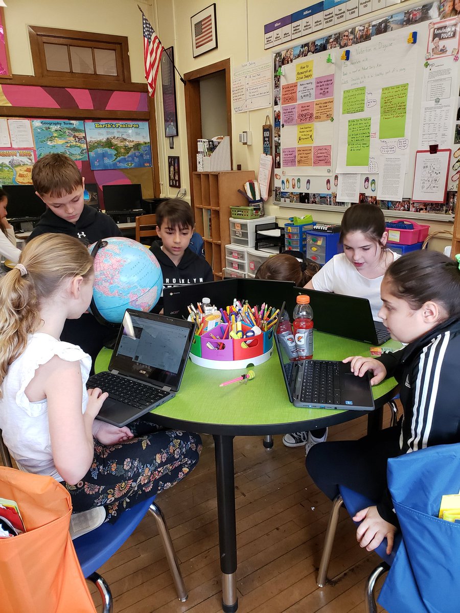 GoodstoneMrs's tweet image. Choice time!  Kids free writing, working on arguments and learning more about the Holocaust to better understand a picture book.
#selfmotivation