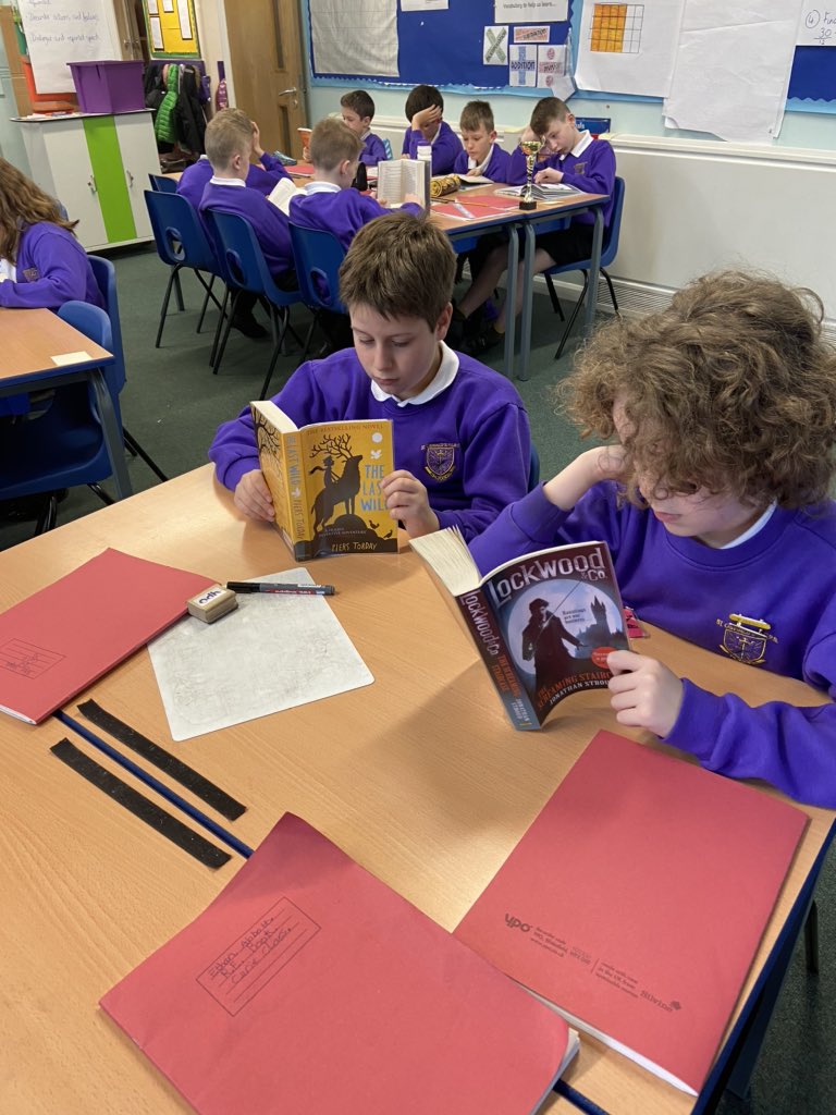 curie_rc's tweet photo. Friday afternoon treat for those who have completed a reading challenge! #biscuits #vimto #bythefire #music #reading #literature #primary @StOswaldsRC @BrownsBFS @MichaelRosenYes @matthewsyed @PiersTorday https://t.co/A4wbbNNH4a