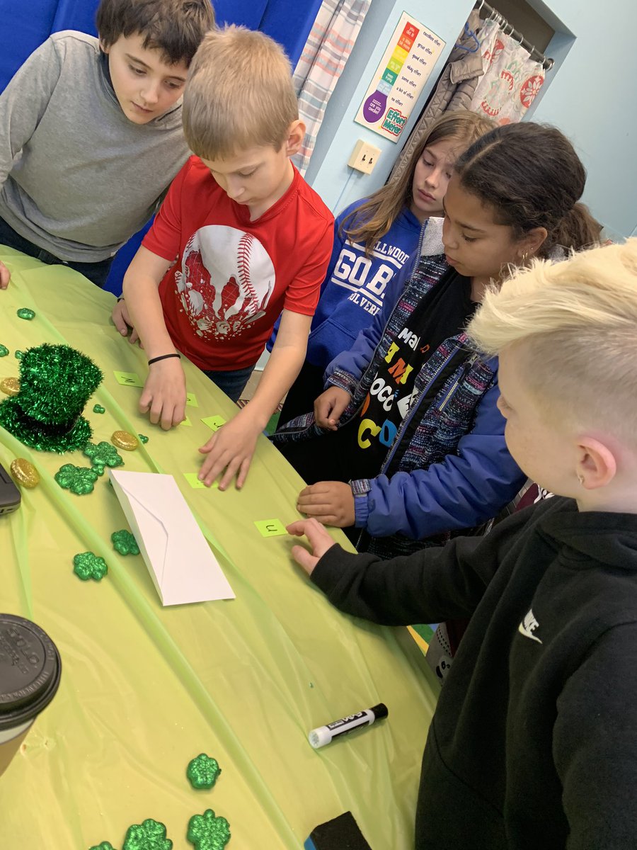 astilesECASD's tweet photo. Our kiddos earned the chance to escape from Lucky’s Escape room, and find the pot of gold for reaching their reading challenge goal! #EC_Proud @J_Zupanovich https://t.co/2ztPldSb1e
