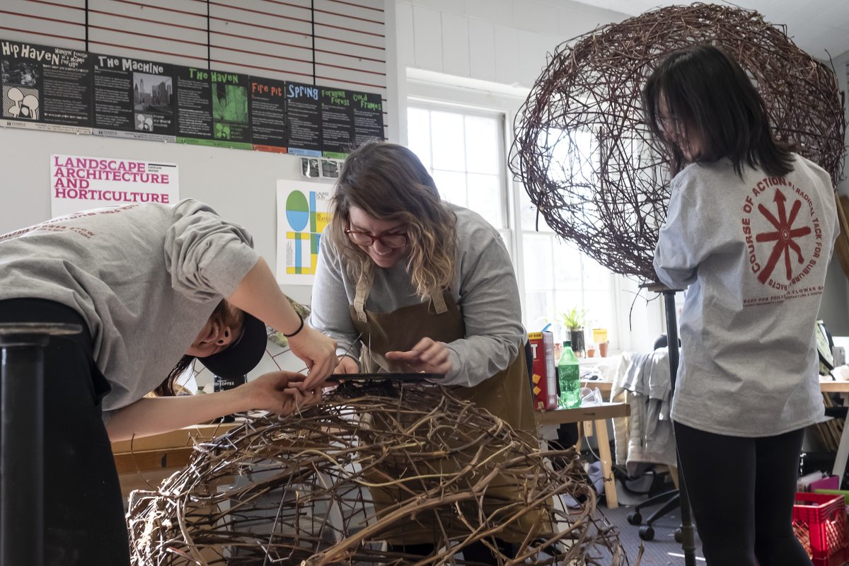 TempleEpps's tweet image. Preparations are in full swing for the #philadelphiaflowershow. Several of our Landscape Architecture students are busy at the Convention Center adding the final touches before the big day.