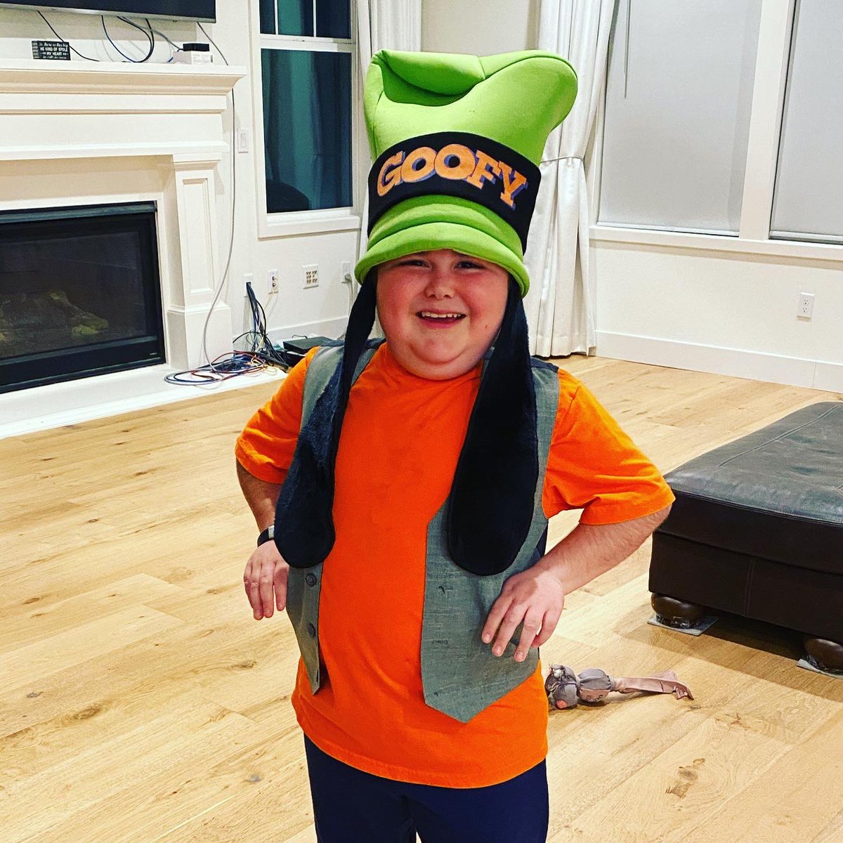 Peytons_Project's tweet photo. I’m 🏃‍♀️ the @lamarathon for this “Goofy” kid.  Please support us in our fight to end Duchenne Muscular Dystrophy.  Donate here:  https://t.co/amP2zDptz8 https://t.co/loD1UUDRjv