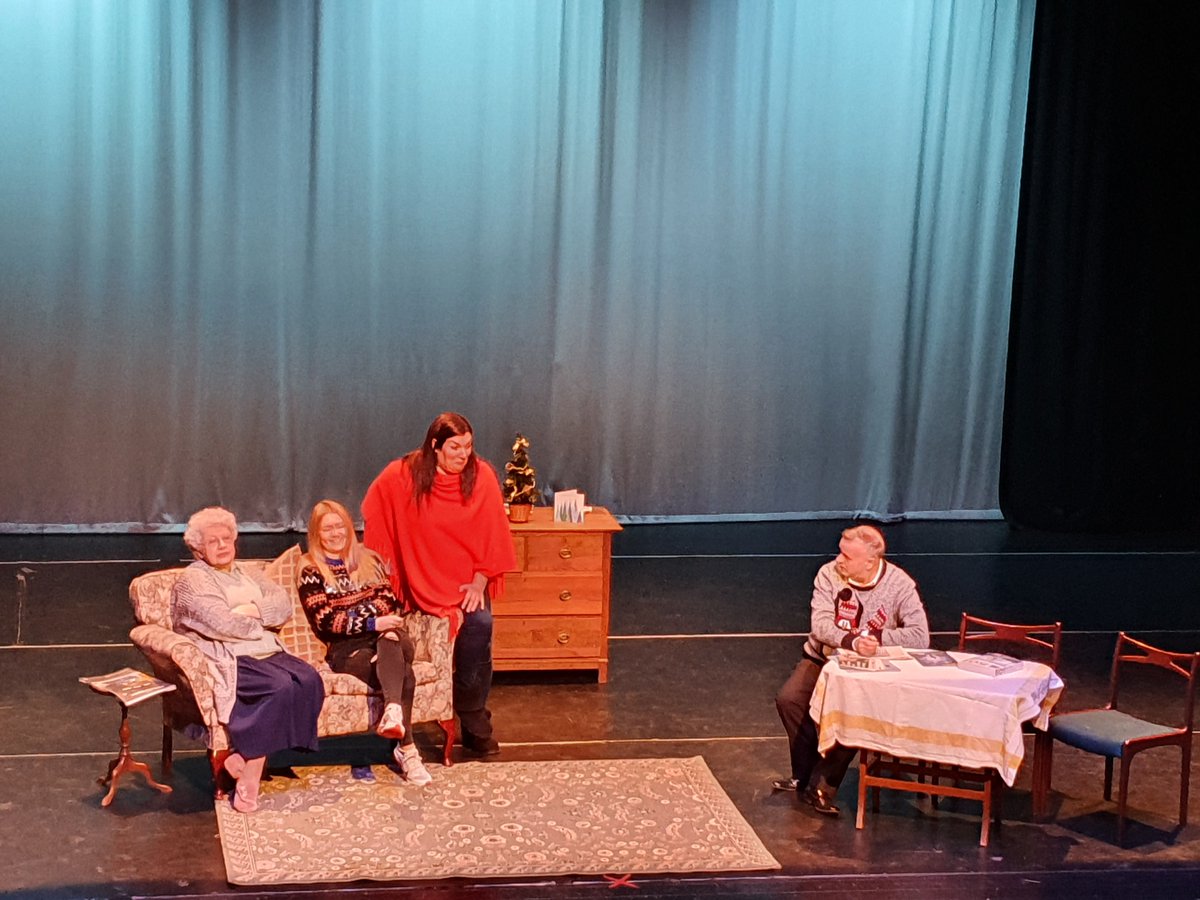 SM6_MHSC_Acad's tweet image. A massive #thankyou to @HistoryTroupe for the amazing Ageing Britain session today. Our students really enjoyed the day and found it very educating and informative. @SMCHull @SM6Hull @NHSHullCCG