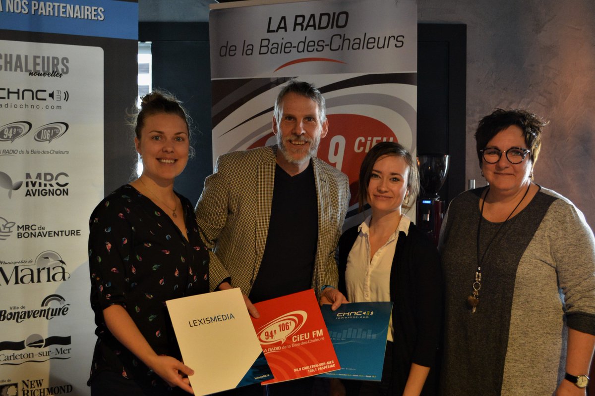 CCBaieChaleurs's tweet photo. ☕️ #DéjeunerCIEUFM ET DES PARTENAIRES MÉDIAS DE LA #CCBDC ☕️
🏆 Félicitations à https://t.co/HTP1lYA4ND qui a gagné le prix de l’entreprise du mois de février 2020.
Nous remercions nos partenaires qui ont remis les prix de présence : @ChaleursN, CIEU FM et @radiochnc. https://t.co/niqDvjIIqC