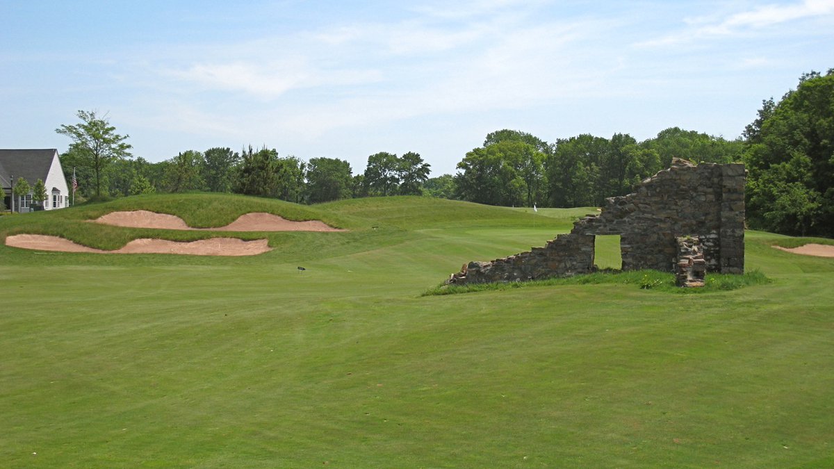 jwbausch's tweet photo. Raven's Claw GC (2005; Ed Shearon design) is a nice public course in Pottstown, PA. I recently tuned up my June 2014 pics and it makes me want to revisit! Photo album as part of the #BauschCollection @MyPhillyGolf:
https://t.co/kRp8LbfxZ3
Select photos from the album: https://t.co/64Ac701fqP