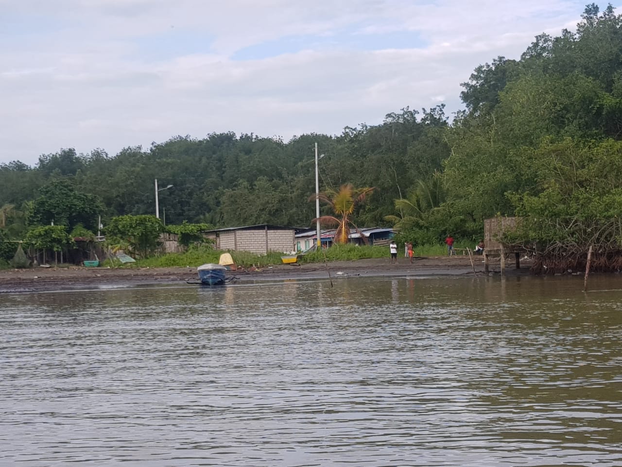 httpspbstwimgcommediaER4-LF9X0AIvEydformatjpgnamelarge