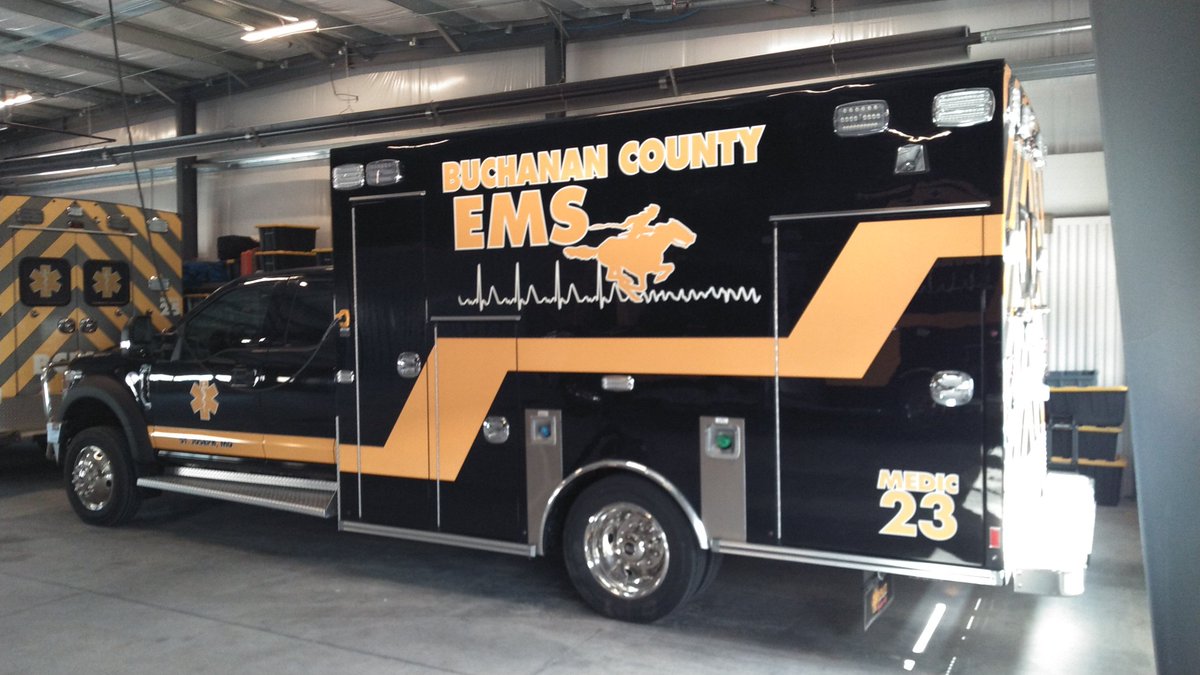 BCEMSMedics's tweet photo. @BCEMSMedics is proud to add @BraunAmbulances unit #8258 to our fleet.  

This unit replaces the last of the old blue and white paint scheme.  You will see it out on the street very soon.

@kq2 @newspressnow @StJosephPost https://t.co/7ywC5u520T
