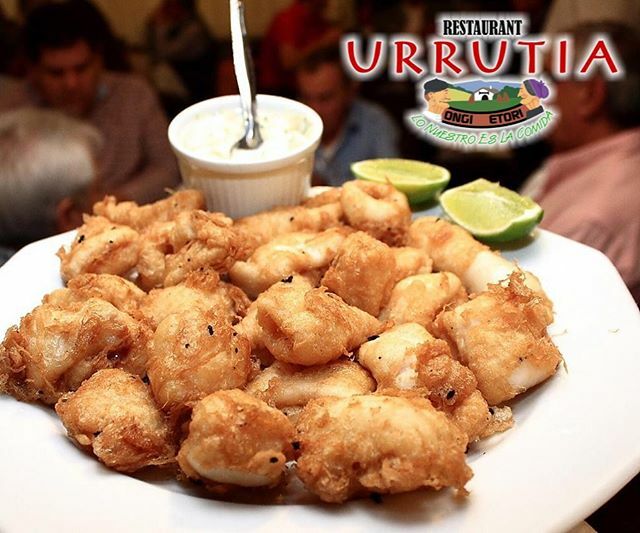 El único problema que tendrás al entrar a nuestro restaurant es decidir entre todas nuestras especialidades. 
Desde 1962 "Lo Nuestro es la Comida" 
#Urrutia #cocinavasca #caracas El único problema que tendrás al entrar a nuestro restaurant es decidir entre todas nuestras esp…