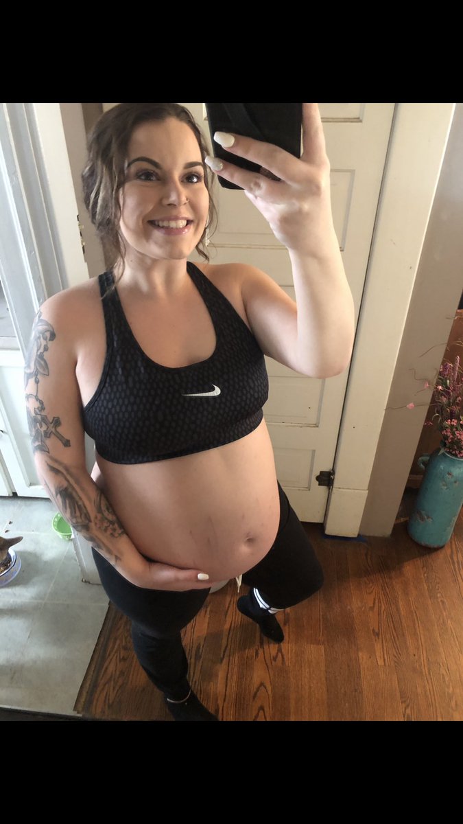 Shilynn_gust's tweet photo. lil girl is growing 💓🌷 https://t.co/RpNwuMlFDn