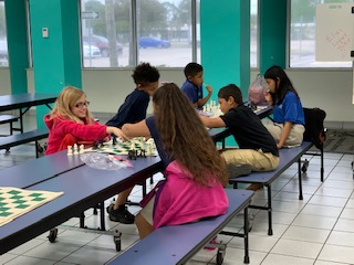 BrevAfterschool's tweet photo. The students at Endeavour Elementary working hard, learning, and having fun. Drama Club is in full swing, the Chess Club is strategically planning their next move, and the Soccer Club is running for a cause. #FL21stCCLC #FLAfterschool #AfterschoolWorks #Roby321 #BPS321 https://t.co/VoQ5DBToPd