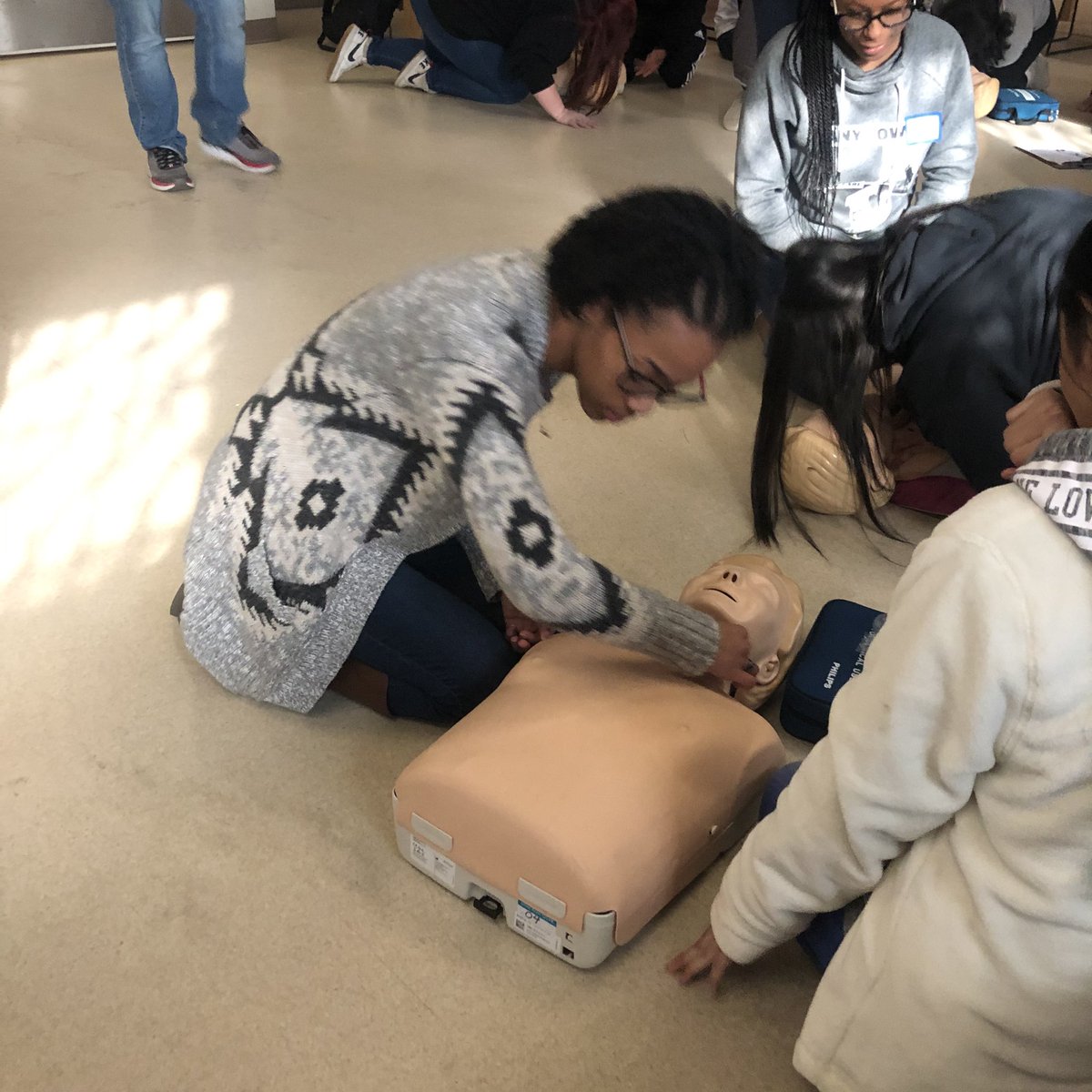 WCHSBioMed's tweet image. Five years ago, #isdstrong biomed Students began our first adventure with @KCHealthTracks field trip to @HealthScienceKC. Thanks to everyone who has made the past five years an AMAZING experience! @STEMKC @wcmissouriahec @WCHSBioMed @ISDAcademies @ChrismanBears @MOHOSAOfficial