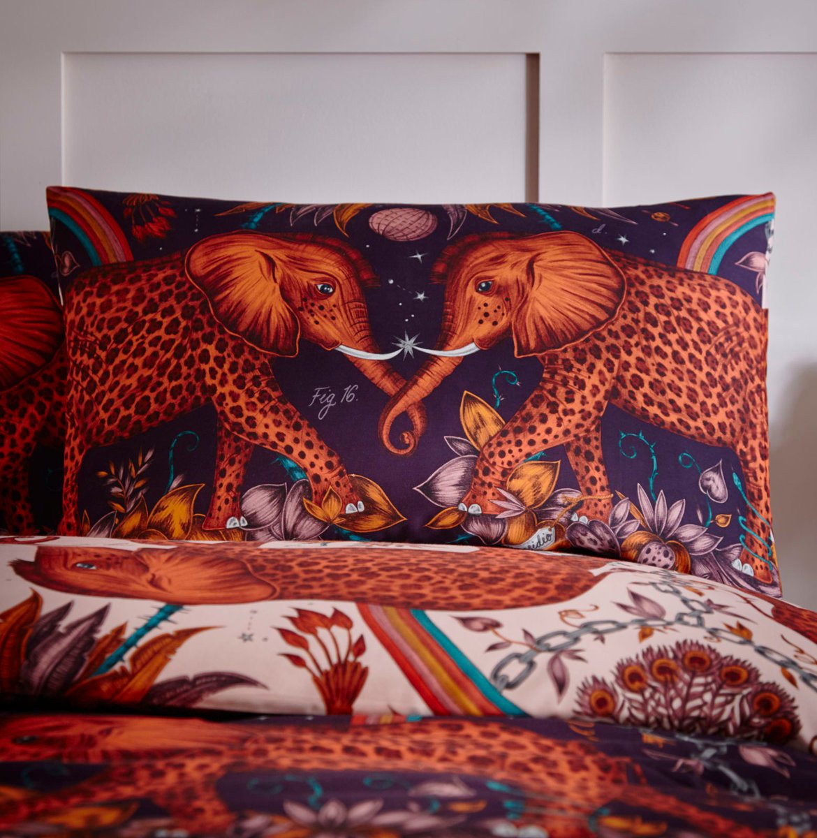 clarkeandclarke's tweet photo. Zambezi
Inspired by Jules Verne's adventure stories and @emmajshipleys travels to Botswana, striking leopard-spotted elephants take centre stage in this deign.
.
.
.
#ss20newcollection
#bedlinen
#bedrooms
#emmajshipley
#ejsxcandc
#interiors
#clarkeandclarke https://t.co/xFfLsjKga0