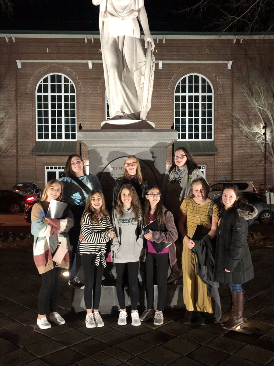MrsMatthewsCMS's tweet photo. We are having a great time in Athens at All-State! @CreeklandMS #chorusfieldtrip #feedthebears https://t.co/ihLeYFbIcS