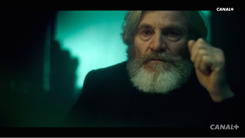PremiereFR's tweet photo. Florence Foresti et Tchéky Karyo rejouent Nikita pour le sketch d'ouverture des #Cesar2020 https://t.co/MfkFfGVb7R
