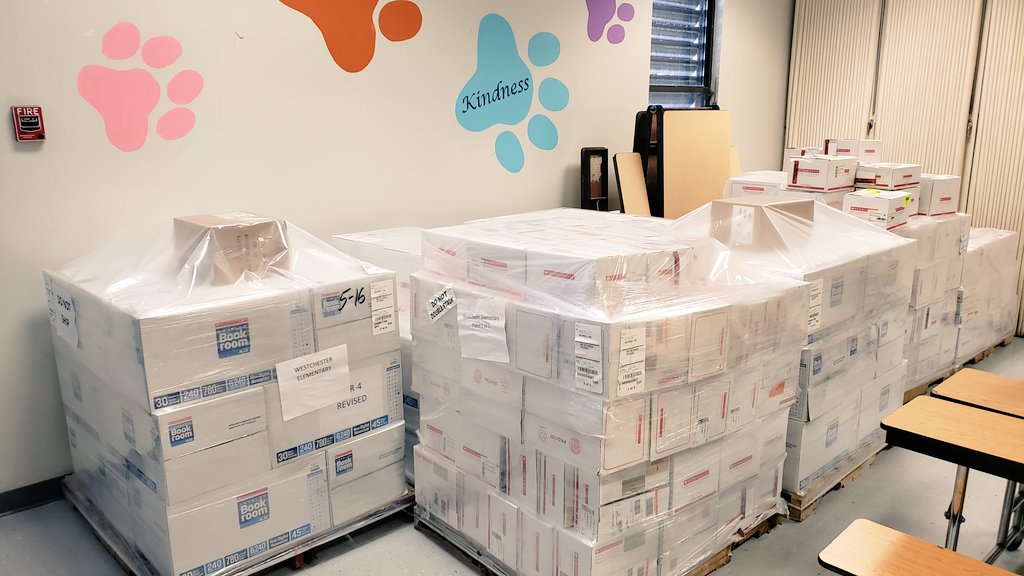 Aly618's tweet photo. The Scholastic Bookroom 4.0 is heeeeeerrrrre! I'm so excited to get these new leveled texts in students' hands! Now to unpack.... 🤔 
@newschester @LoriCanning https://t.co/cCINsZq4BT
