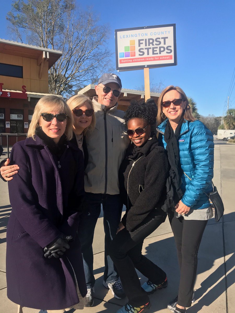 Henriet37's tweet photo. Promoting #Pridein5 1st Steps Annual Zoo Day for Lexington  Districts 1, 2, 3, 4 and Lexington/Richland 5 #Readyby5 https://t.co/YPewaShjyY