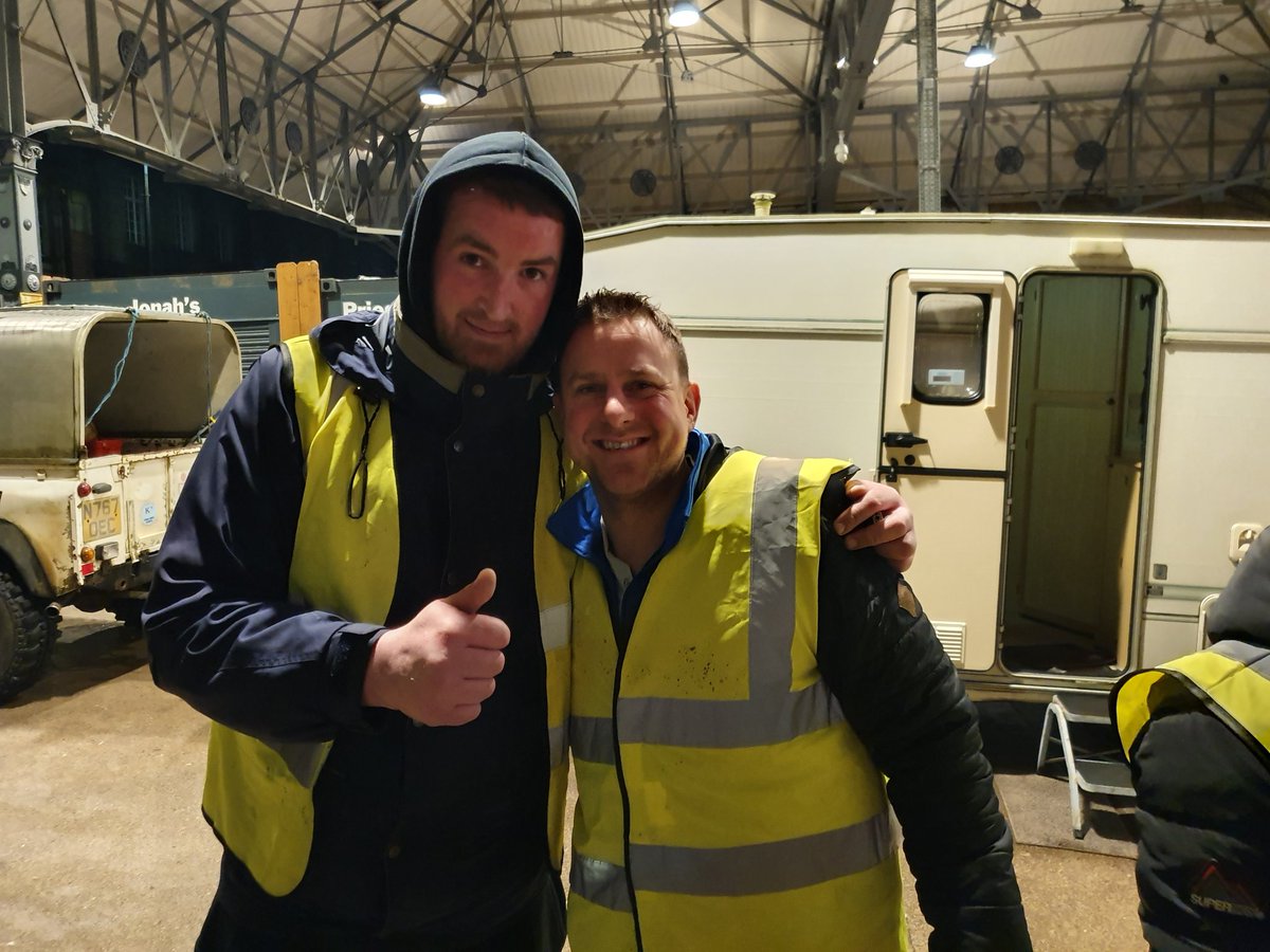 Prestonphonebox's tweet photo. Amazing work from the team @Streethope2 helping the homeless of #Preston  @prestonmarkets 
Andy (left) is a former homeless person himself who now helps out Chris (right) and other volunteers https://t.co/5mxNfSMnEj