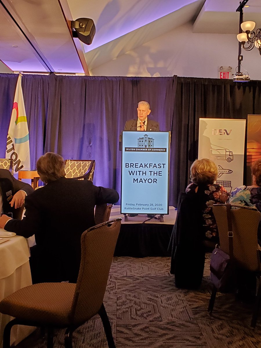 Breakfast with mayor Gordon Krantz @TownOfMilton thanks to <a href="/Laurier/">Wilfrid Laurier University</a> for the invitation this morning. It's a sold out crowd!