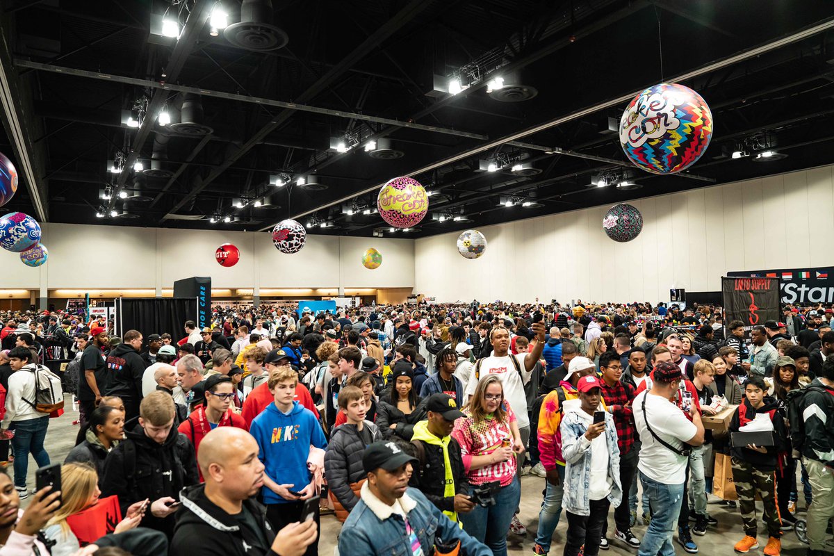 2020 sneaker con