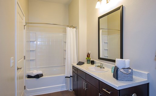 Luxury shouldn’t be limited to the living room — even our bathrooms are designed with style! bit.ly/2Ne9icV