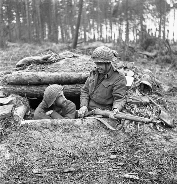 #FlashbackVendredi : Les 2e et 3e Divisions du Canada participent à la bataille de Hochwald contre des troupes allemandes (26 fév au 4 mars, 1945). 

📸 : Bibliothèque et Archives Canada