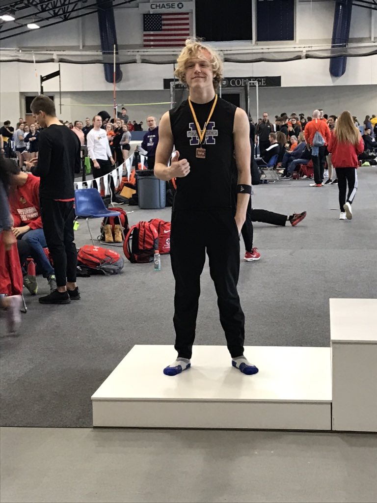 UMUTFXC's tweet photo. Freshman Blaine Kitchen dances to a PR in the Men’s PV and gets 3rd in the conference for All-Conference honors! Congrats Blaine! #GoRaiders https://t.co/K3tyFHOPBl