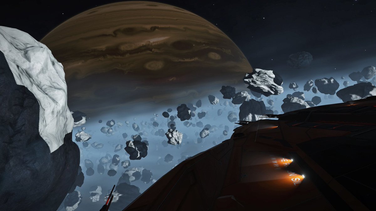 cmdropscrotch's tweet photo. On the prowl for space stuff. https://t.co/0yXwCZdJE5
