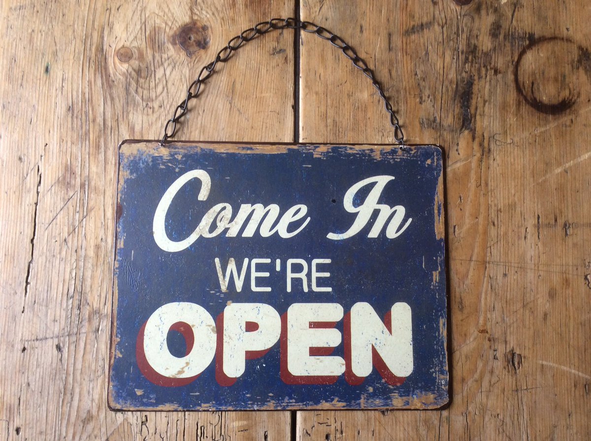 blantonsdesigns's tweet photo. Kicking off March with a couple of ‘pop up’ events this weekend in my old shop - handmade jewellery and some vintage ‘kitchenalia’ in the mix. 12-4 both days and bring any bits of your own jewellery for repair/discussion/whatever!! #popupshop #shoplocal #supportlocal #handmade https://t.co/wn8yav7Fml