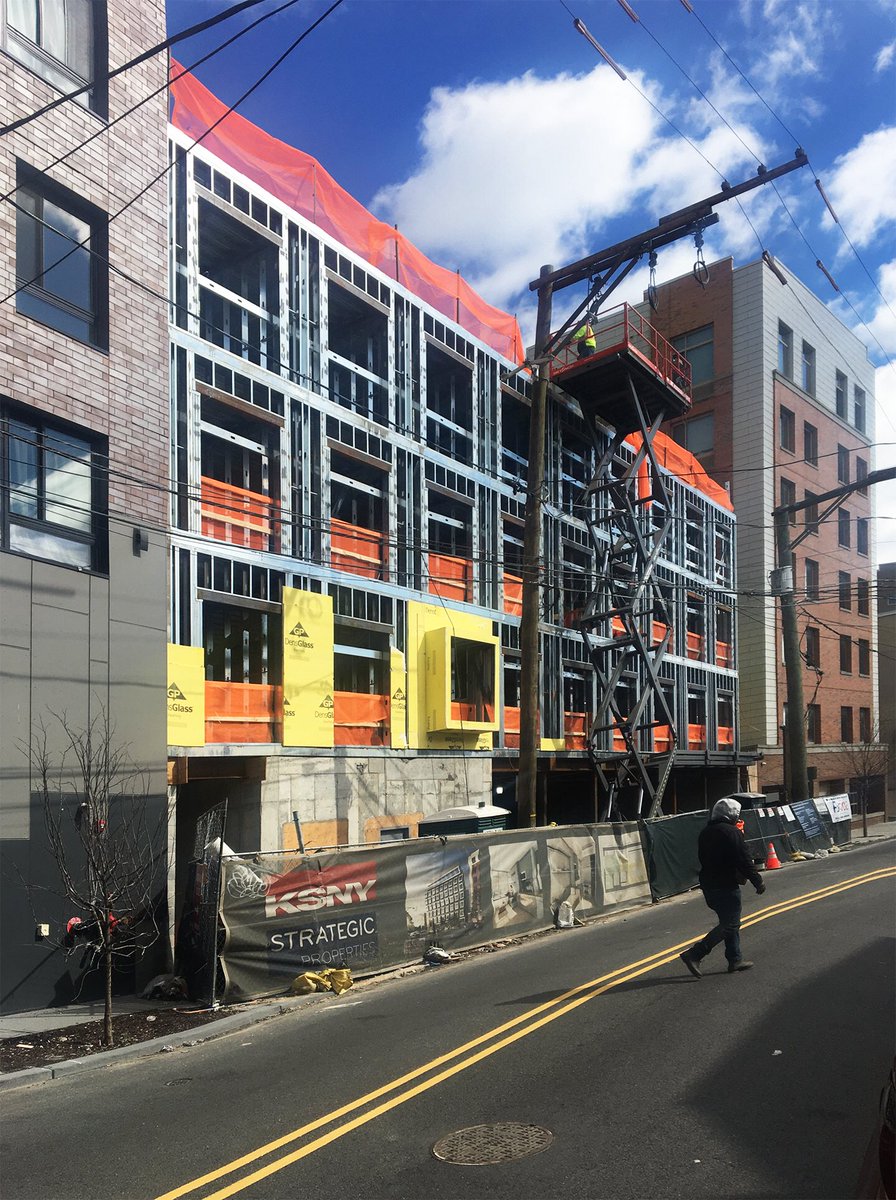 groarchitects's tweet photo. The fifth floor of our #Nest #micro-housing project is about to be poured in #JerseyCity !  The building will contain 122 fully furnished units with an average size of 220 square feet. https://t.co/rByl5c3IDa